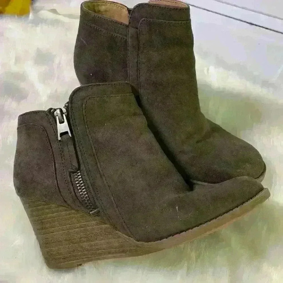 Brown Wedges  - Picture 1 of 5